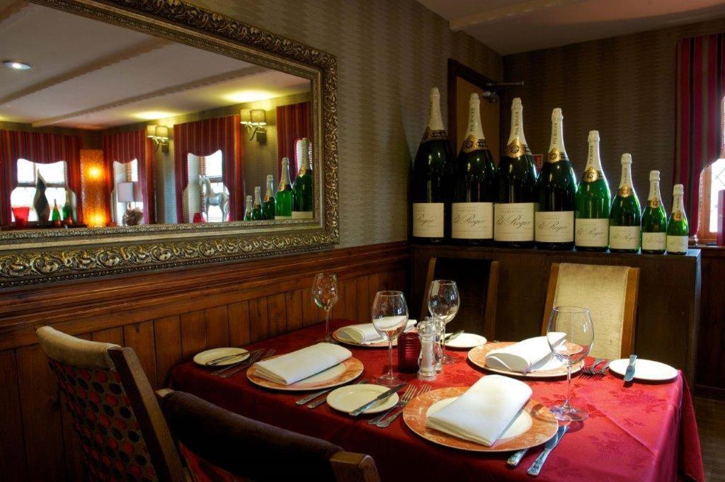 The Blue Bell Inn Weaverthorpe エクステリア 写真